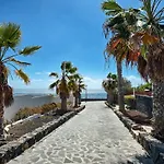Atlantic Sunrise House Дом отдыха *